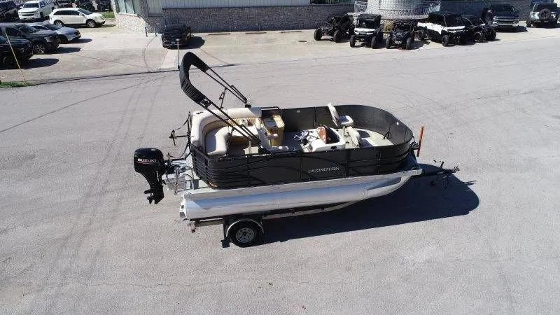 Slide: The Image of Lexington 5 Series 2018 - 140