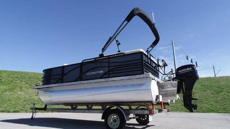 Slide: The Image of Lexington 5 Series 2018 - 54