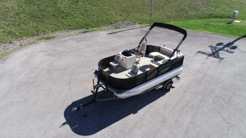 Slide: The Image of Lexington 5 Series 2018 - 55