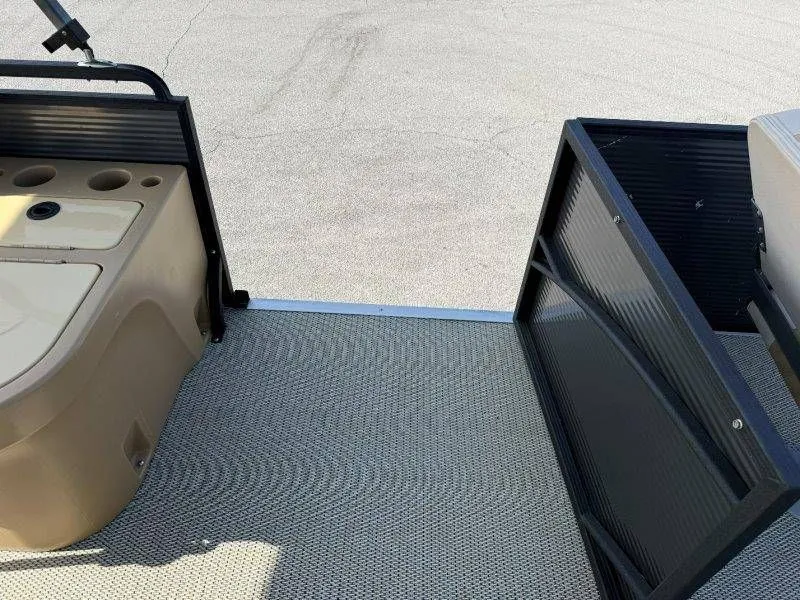 Slide: The Image of Lexington 5 Series 2018 - 67