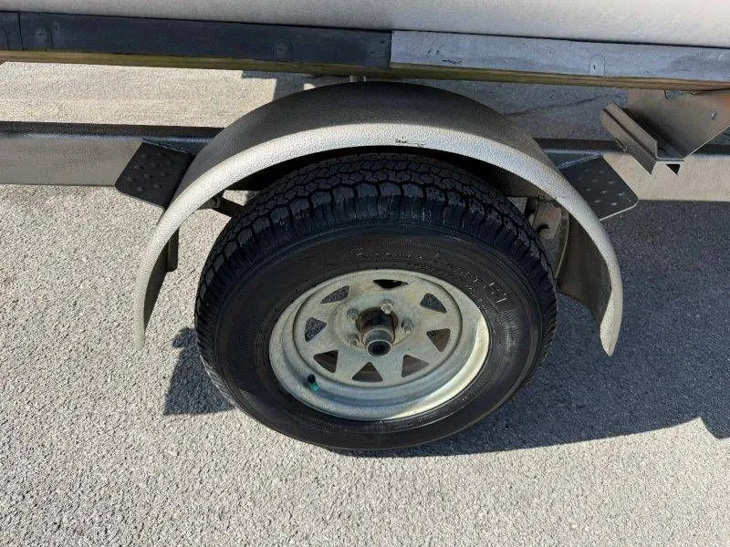 Slide: The Image of Lexington 5 Series 2018 - 70