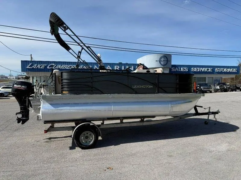 Slide: The Image of Lexington 5 Series 2018 - 75