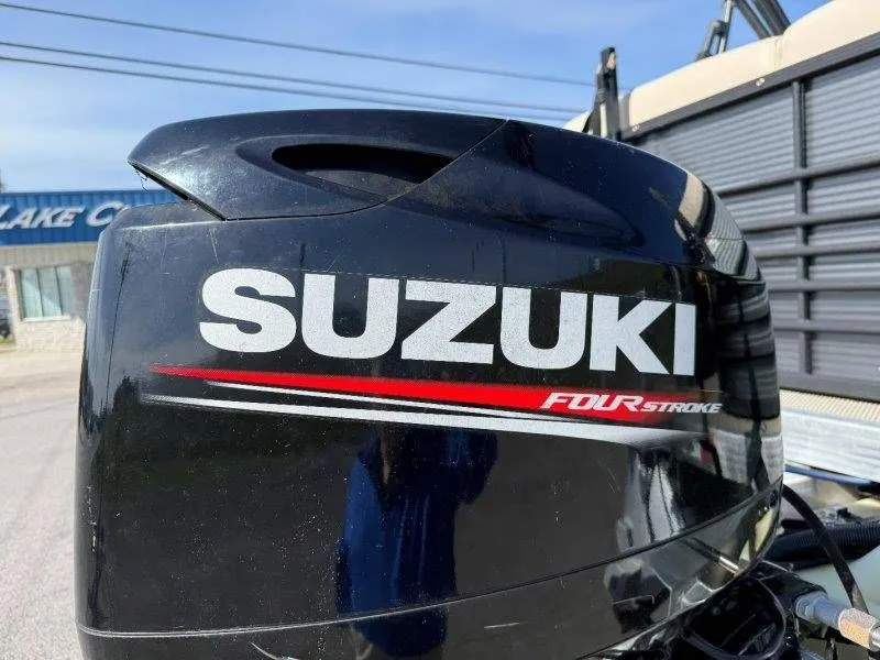 Slide: The Image of Lexington 5 Series 2018 - 77