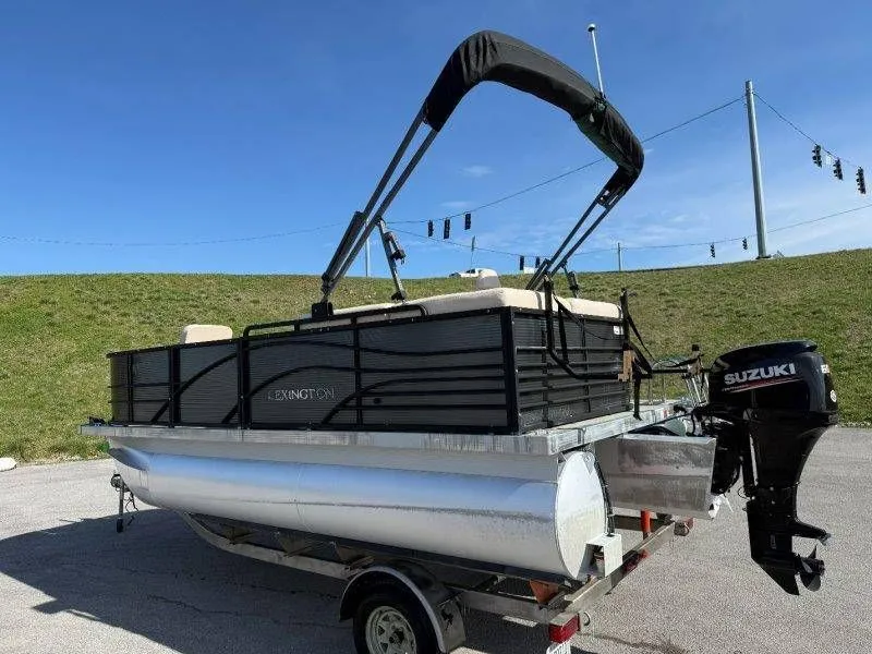 Slide: The Image of Lexington 5 Series 2018 - 78