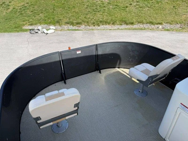 Slide: The Image of Lexington 5 Series 2018 - 85