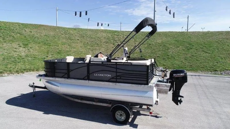 Slide: The Image of Lexington 5 Series 2018 - 99