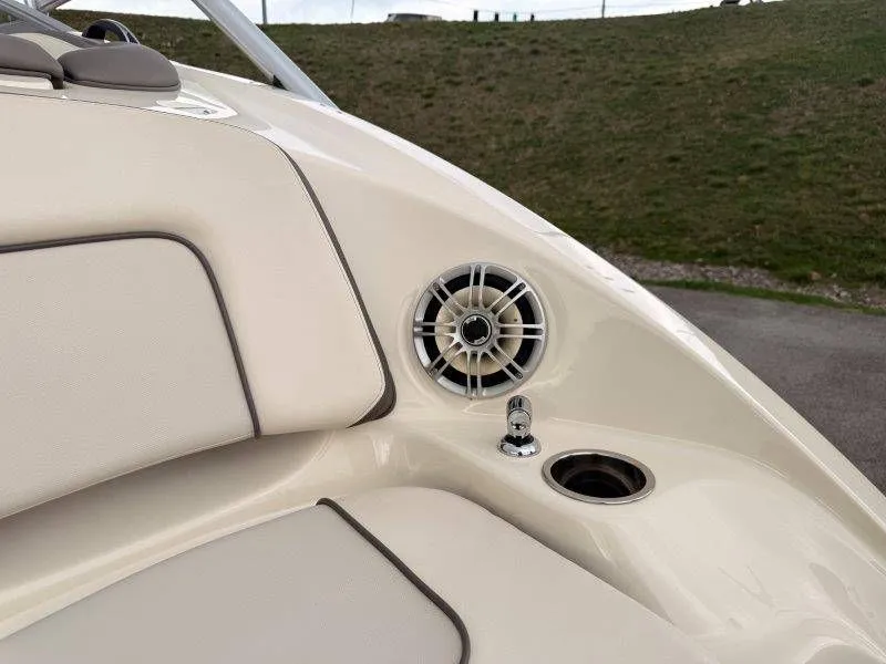 Slide: The Image of Yamaha 242 Limited S 2014 boat seat with speaker. - 26