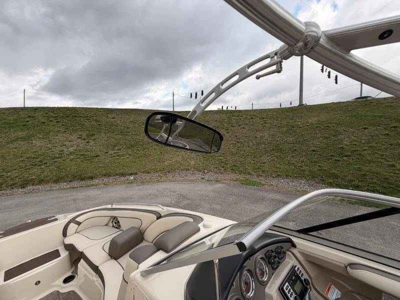 Slide: The Image of Interior view of a 2014 Yamaha 242 Limited S boat. - 40