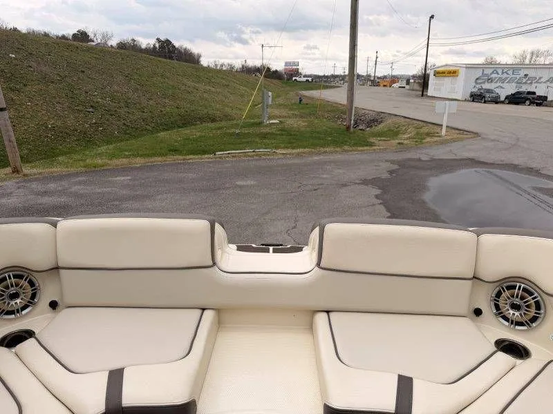 Slide: The Image of Yamaha 242 Limited S 2014 - 55