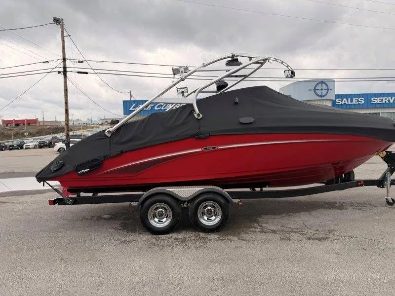 Slide: The Image of Yamaha 242 Limited S 2014 - 61