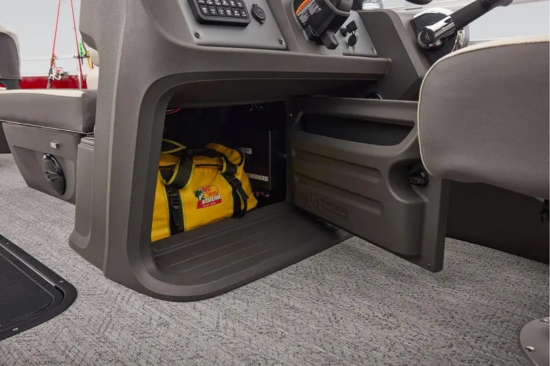 Slide: The Image of Sun Tracker Fishin' Barge 22 XP3 2026 - 52