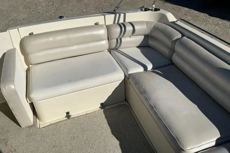 Slide: The Image of Cream leather seating on a 1997 Monterey 233 Explorer boat. - 10