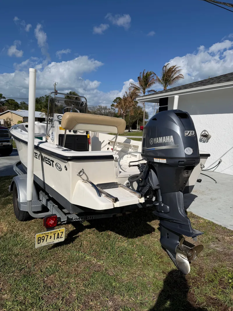 Slide: The Image of Key West 1720 Center Console 2014 - 3