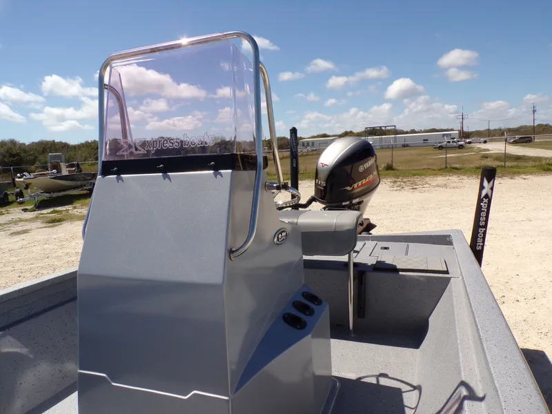 Slide: The Image of 2021 Xpress H190B Bay boat with Yamaha engine. - 19