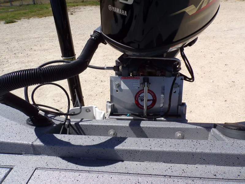 Slide: The Image of Yamaha outboard motor on Xpress H190B Bay boat, 2021 model. - 25