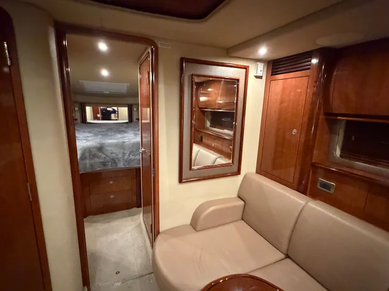 Slide: The Image of Sea Ray 390 Sundancer 2004 - 22