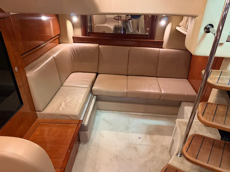 Slide: The Image of Sea Ray 390 Sundancer 2004 - 38