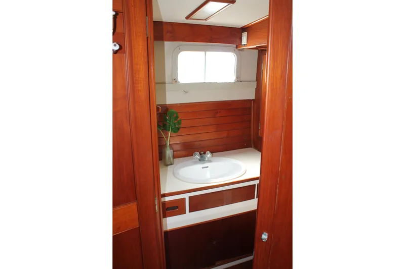 Slide: The Image of Master Head - 32