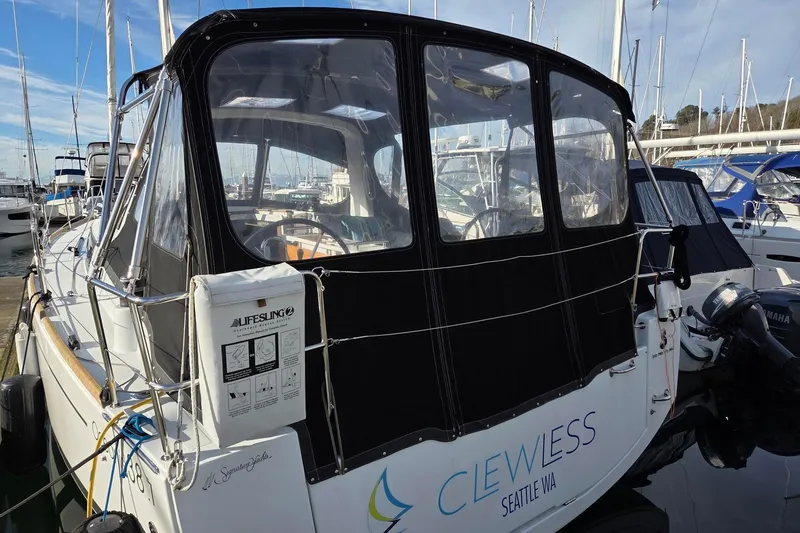 Slide: The Image of 2022 Beneteau Oceanis 38.1 "Clewless" with full enclosure - 31