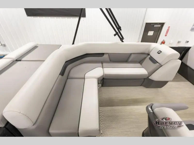 Slide: The Image of Vectra Classic 21L 2026 - 14