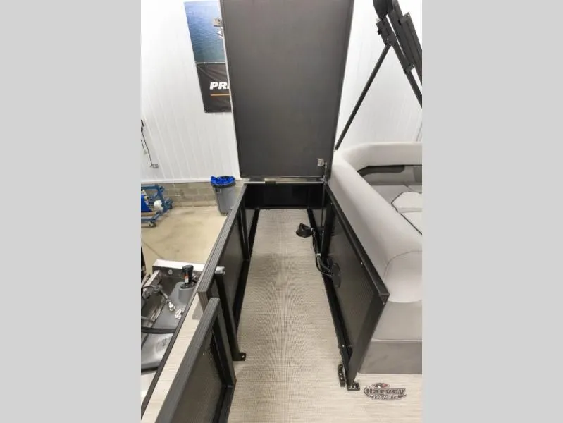 Slide: The Image of Vectra Classic 21L 2026 - 18