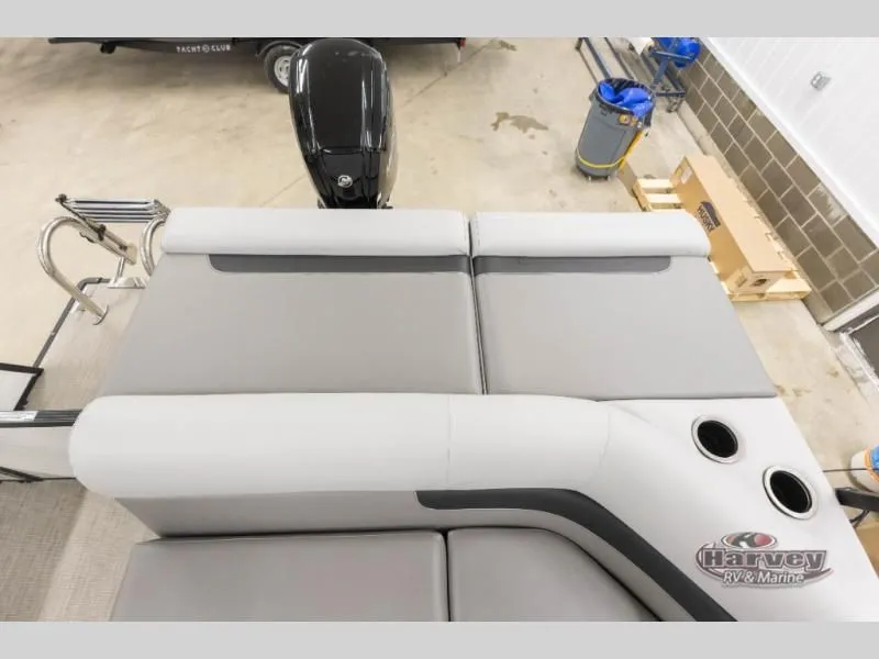 Slide: The Image of Vectra Classic 21L 2026 - 21