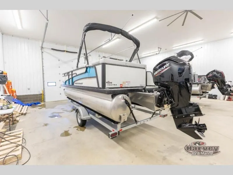 Slide: The Image of Vectra Classic 21L 2026 - 7