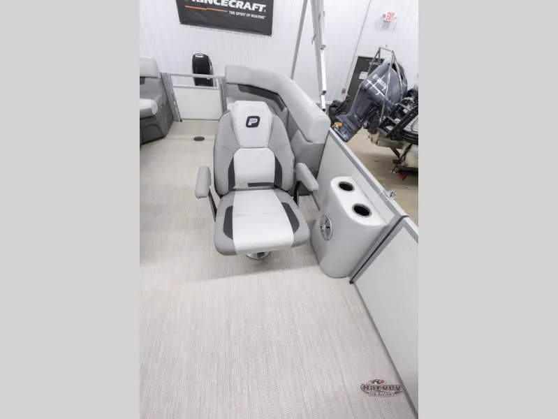 Slide: The Image of Vectra Classic 21 QL 2026 - 15