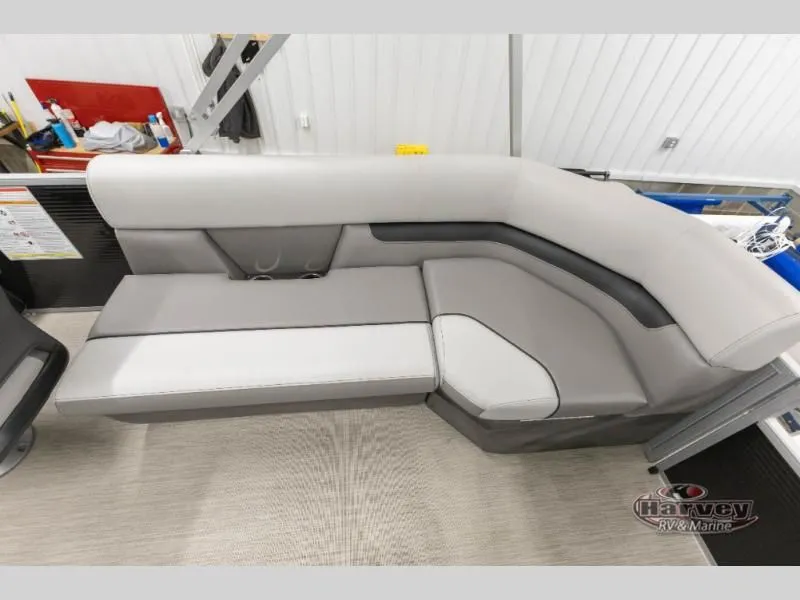 Slide: The Image of Vectra Classic 21 QL 2026 - 21