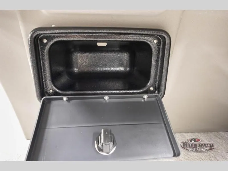 Slide: The Image of Vectra Classic 23 QL 2026 - 24