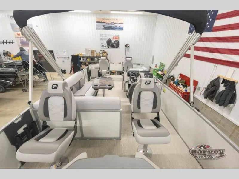 Slide: The Image of Sportfisher 21-4S 2026 - 11