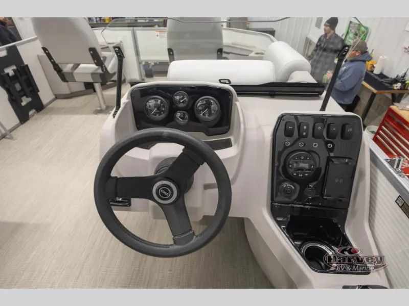 Slide: The Image of Sportfisher 21-4S 2026 - 23