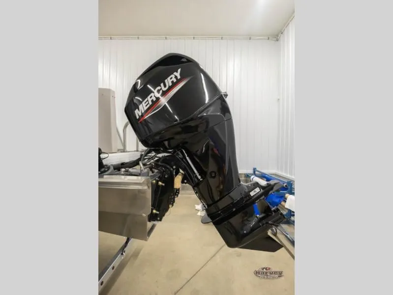 Slide: The Image of Sportfisher 21-4S 2026 - 6