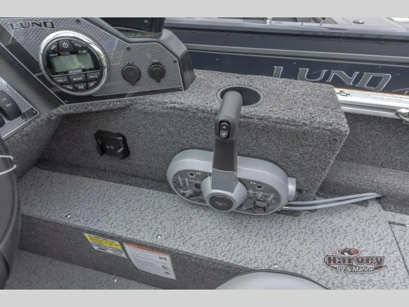 Slide: The Image of Rebel XL 1650 Sport 2025 - 18