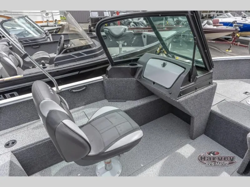 Slide: The Image of Rebel XL 1650 Sport 2025 - 20