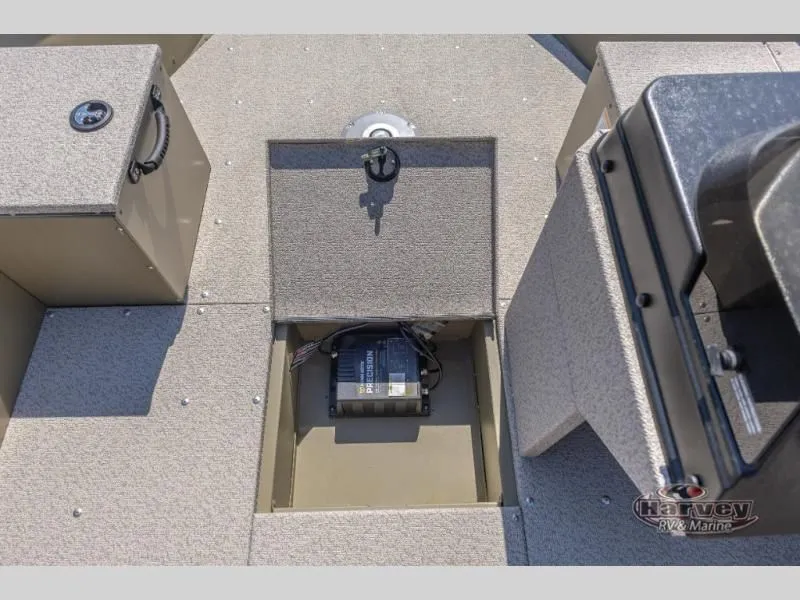 Slide: The Image of Alaskan 1675 SS 2025 - 20