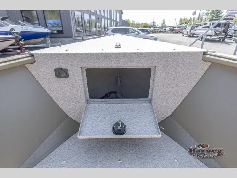 Slide: The Image of Alaskan 1675 SS 2025 - 21