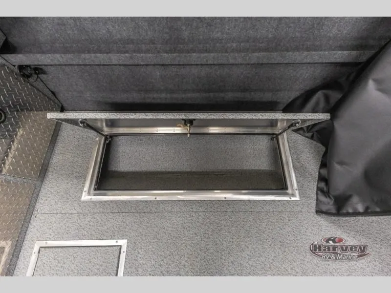 Slide: The Image of Luxor 200 LX 2025 - 16