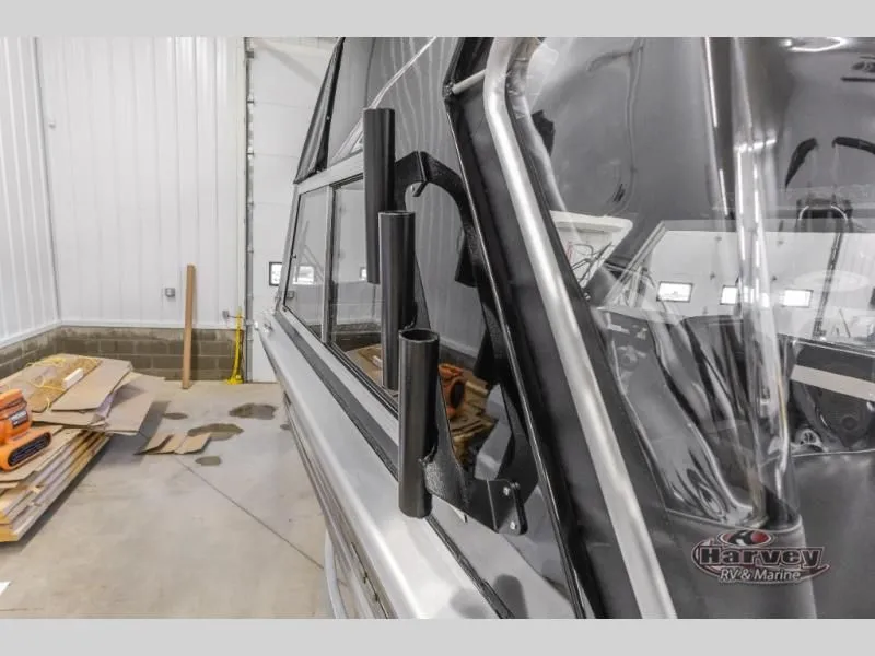 Slide: The Image of Luxor 200 LX 2025 - 21