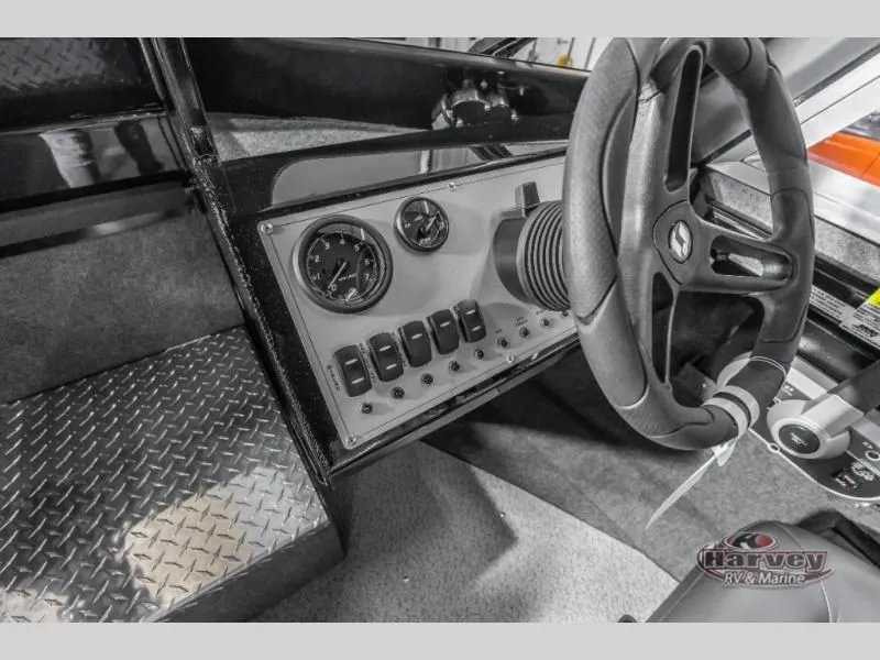 Slide: The Image of Luxor 200 LX 2025 - 28