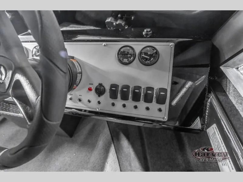 Slide: The Image of Luxor 200 LX 2025 - 29