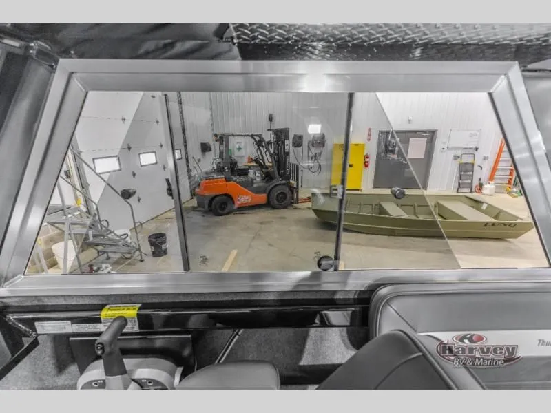 Slide: The Image of Luxor 200 LX 2025 - 33