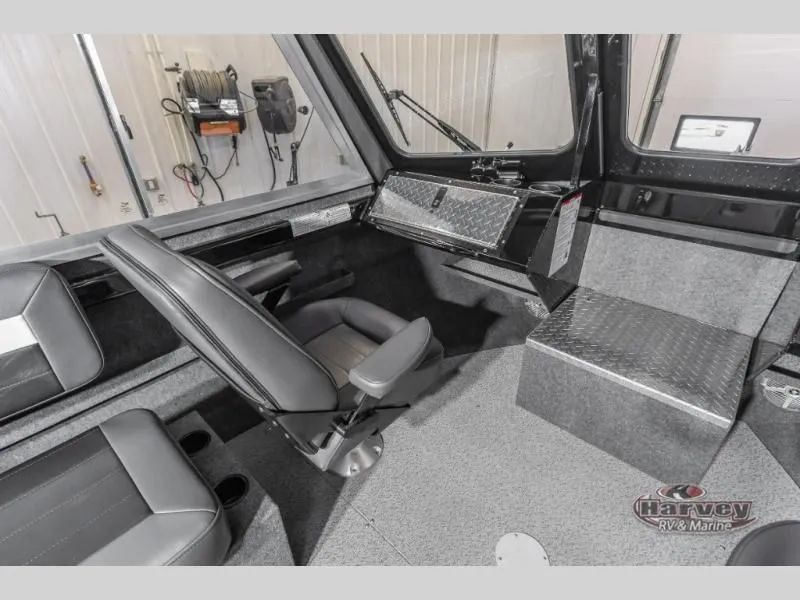 Slide: The Image of Luxor 200 LX 2025 - 36