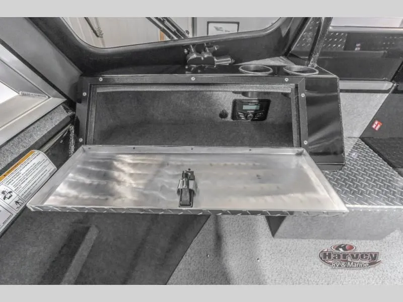 Slide: The Image of Luxor 200 LX 2025 - 37