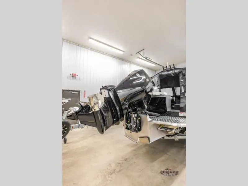 Slide: The Image of Luxor 200 LX 2025 - 4