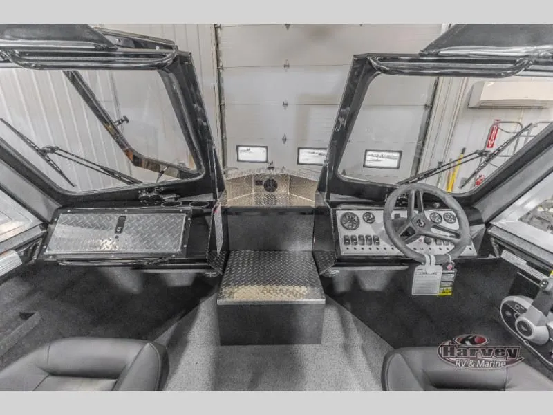 Slide: The Image of Luxor 200 LX 2025 - 42