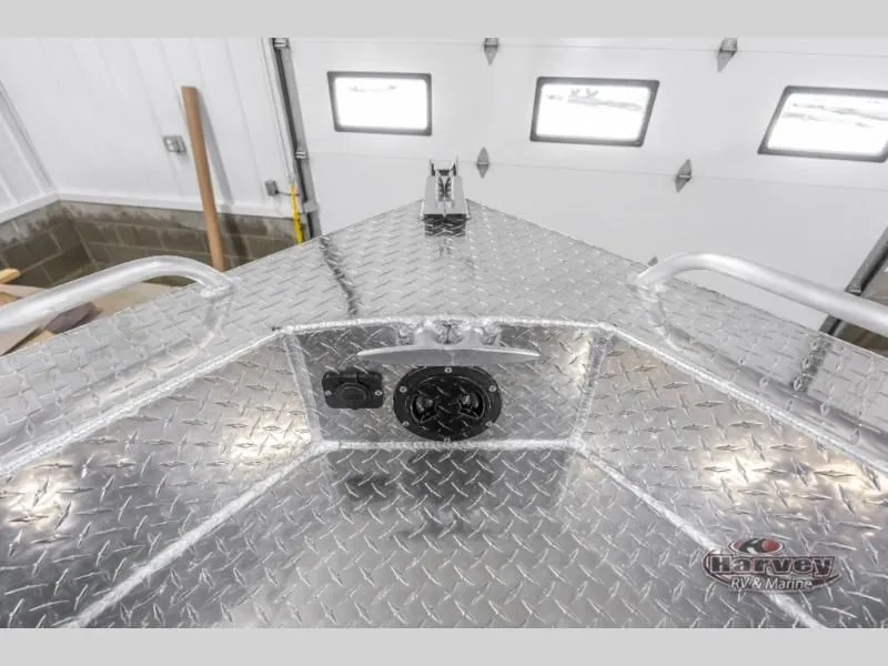 Slide: The Image of Luxor 200 LX 2025 - 44