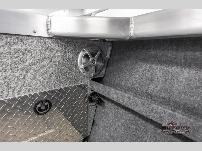 Slide: The Image of Luxor 200 LX 2025 - 45