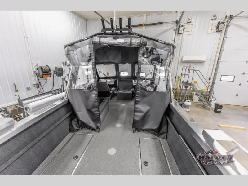 Slide: The Image of Luxor 200 LX 2025 - 7