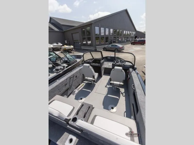 Slide: The Image of Sport 175 MAX 2025 - 8